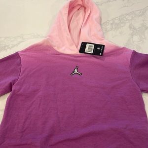 Jordan hooded cropped sweatshirt.